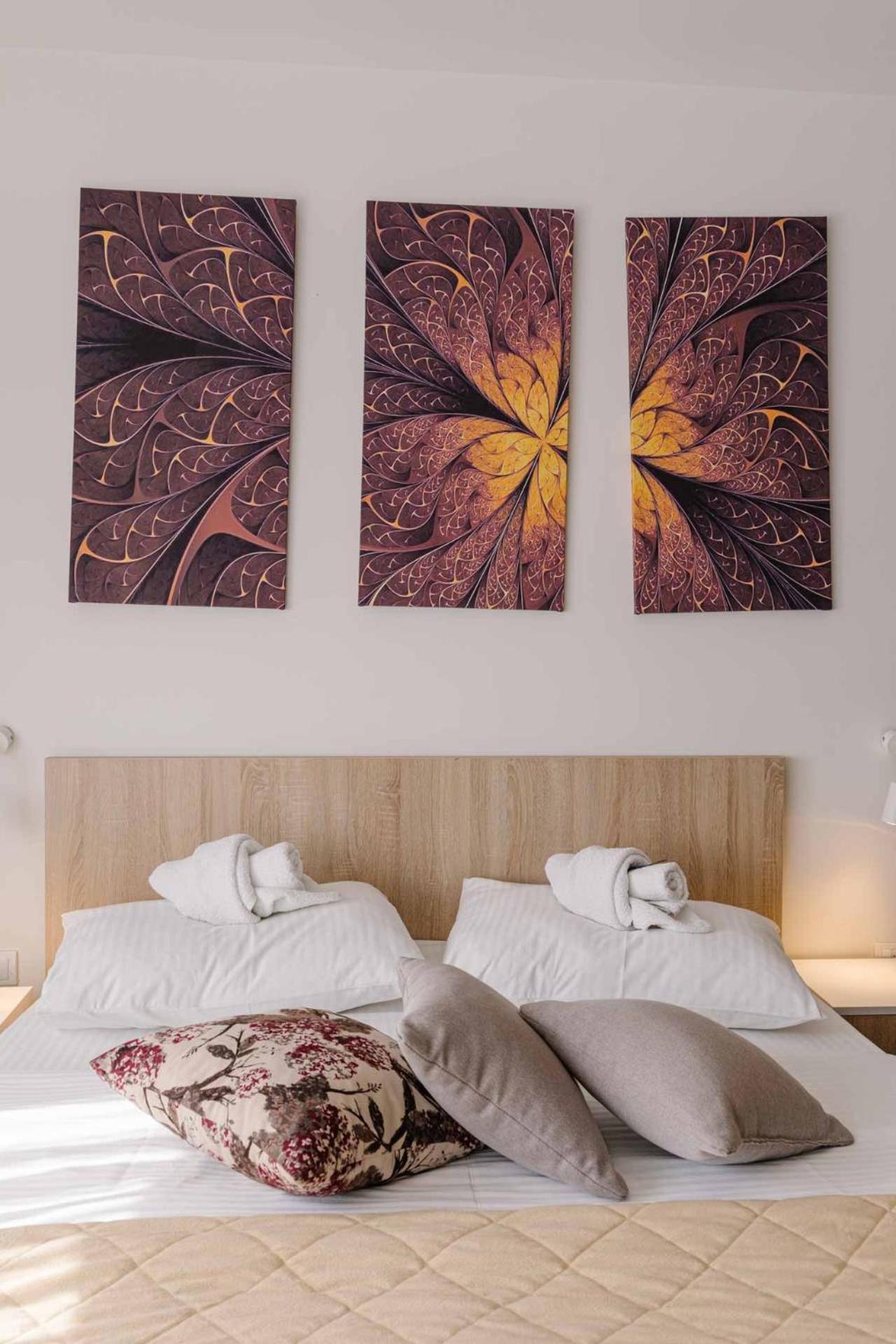Nar Royalton Accommodation Ni Kültér fotó