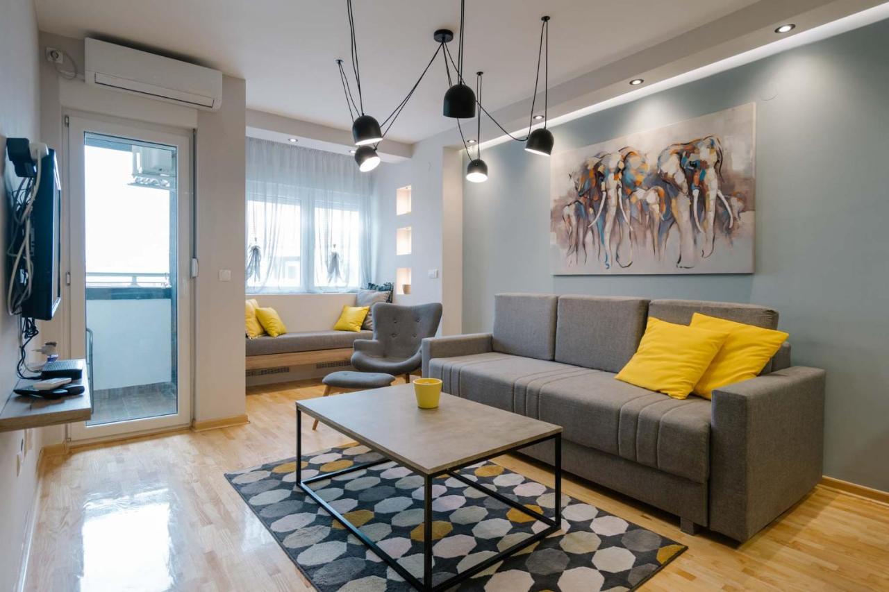 Nar Royalton Accommodation Ni Kültér fotó